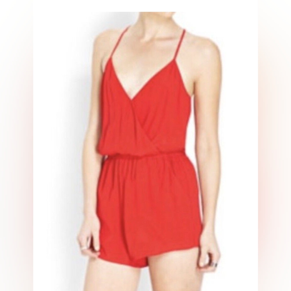 NWOT Forever 21 Size Small Strapoy Back Romper